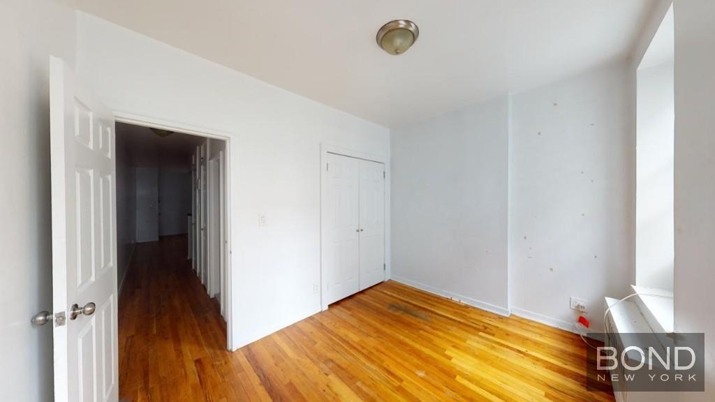 247 West 26th Street - Photo 3