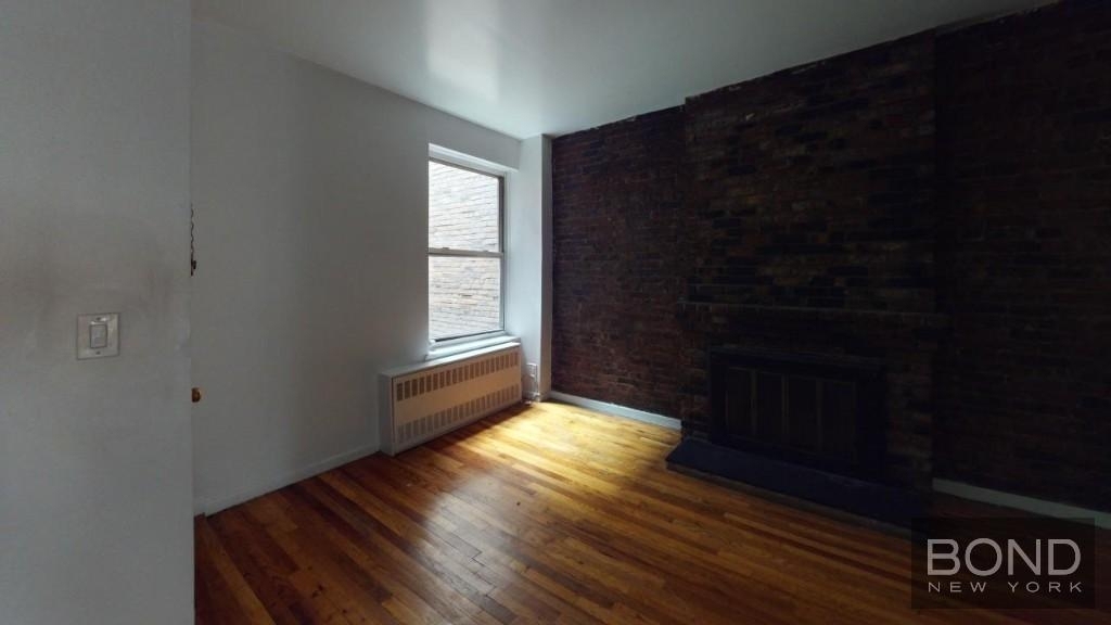 247 West 26th Street - Photo 12