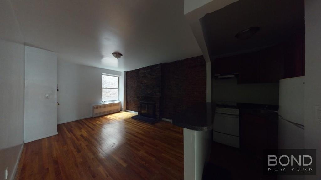 247 West 26th Street - Photo 7