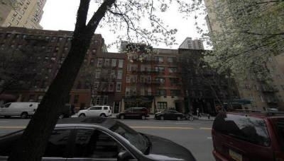 East 72nd Street - Photo 0