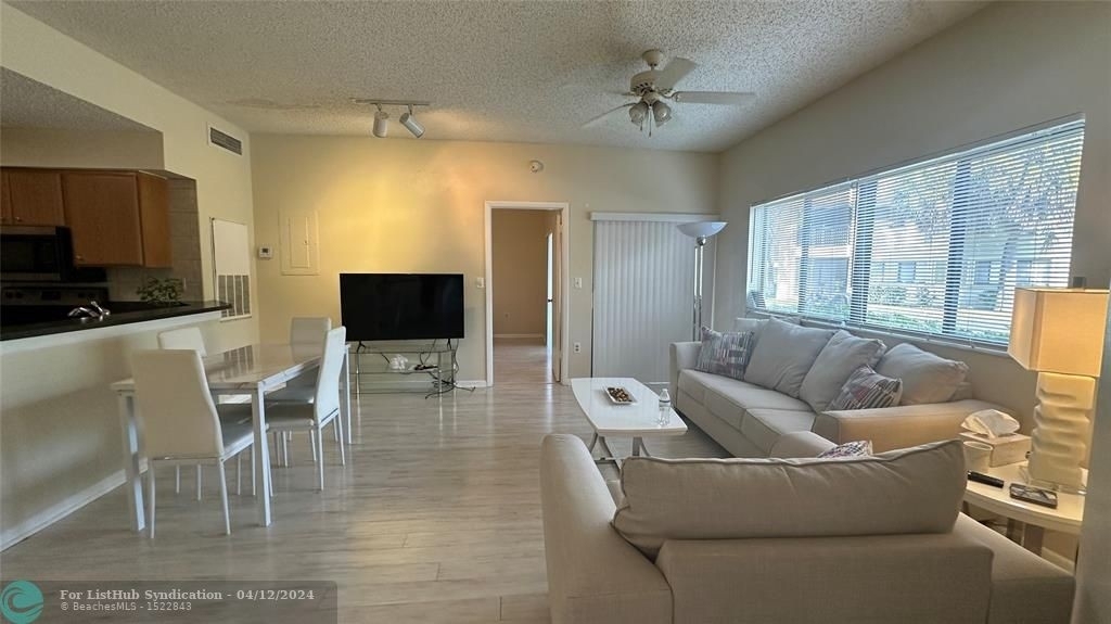 2445 Sw 18th Ter - Photo 1