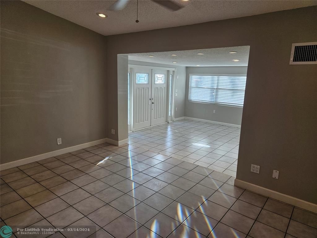 2586 Nw 58th Ave - Photo 17