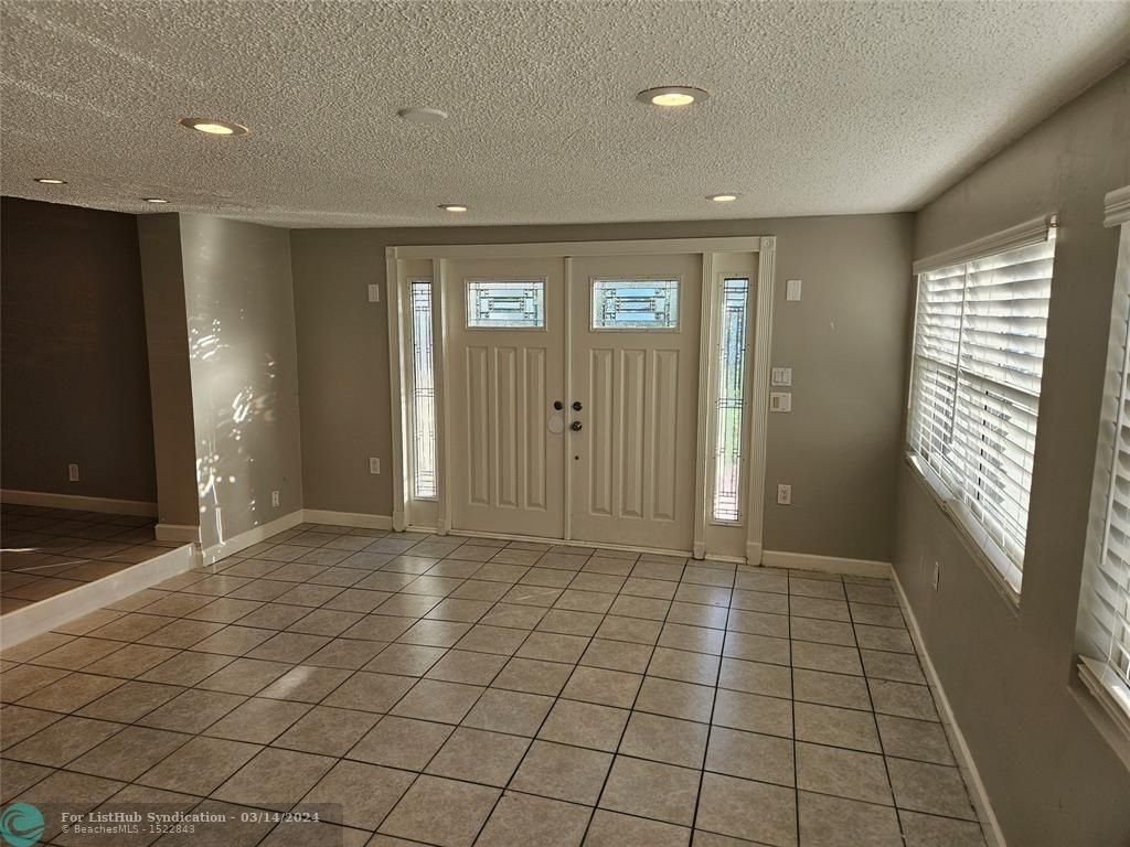 2586 Nw 58th Ave - Photo 10