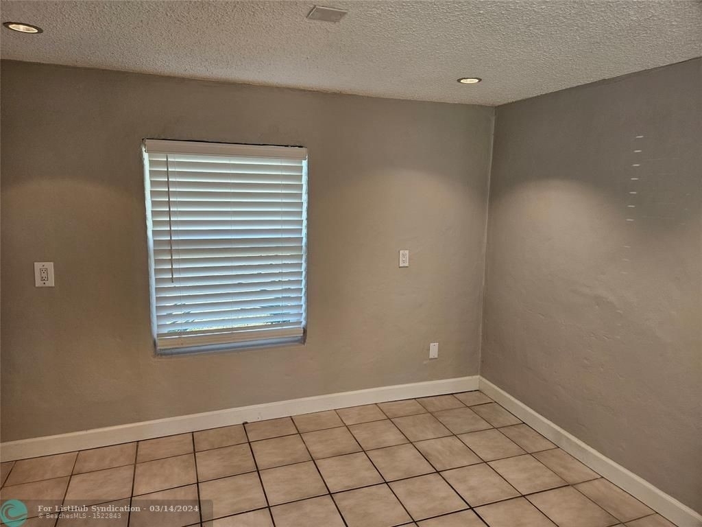 2586 Nw 58th Ave - Photo 28