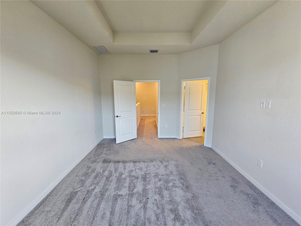10824 Sw 232nd Ter - Photo 20