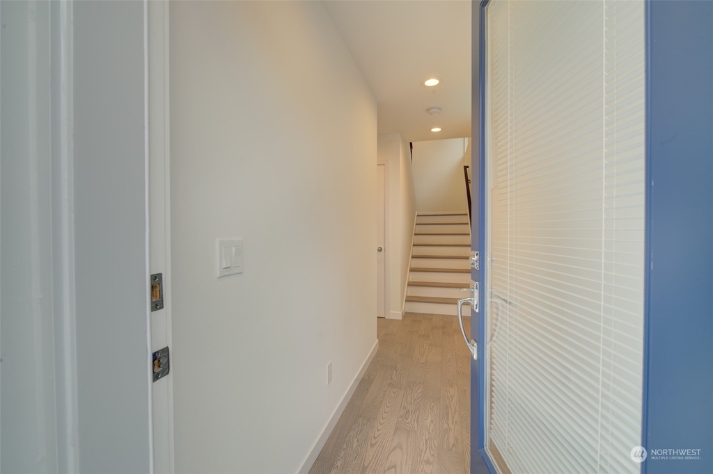 107 Aloha Street - Photo 2