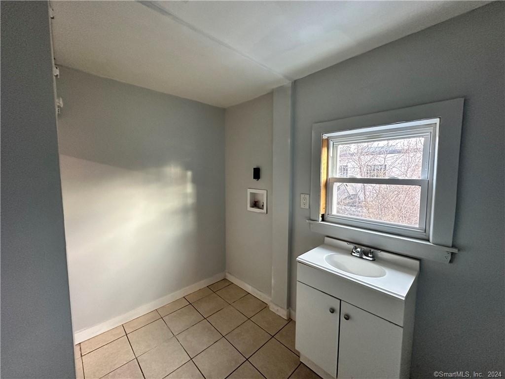 225 Spruce Street - Photo 10