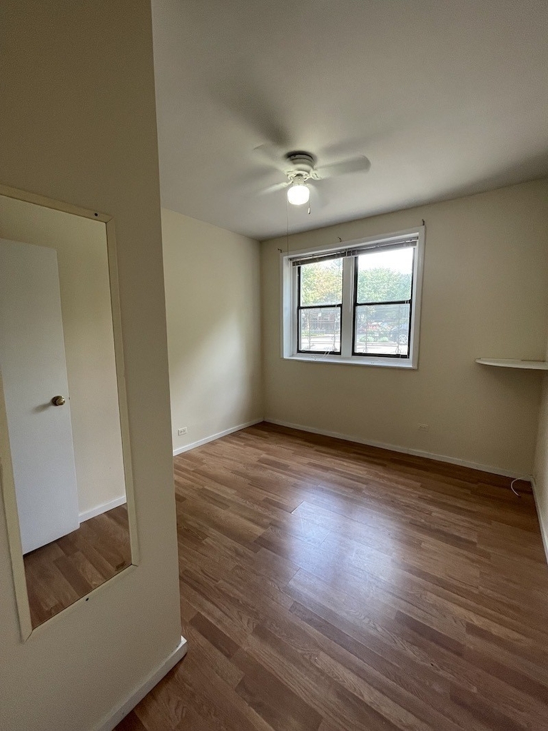 1101 W Barry Avenue - Photo 10