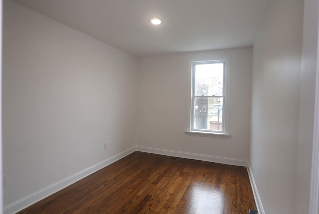 438 63rd St - Photo 11