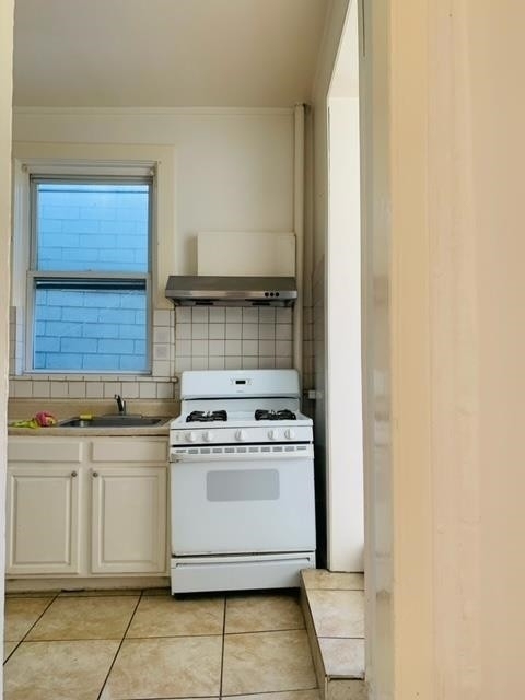 418 Central Ave - Photo 2