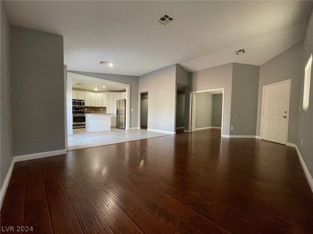 2034 Hollow Oak Avenue - Photo 3