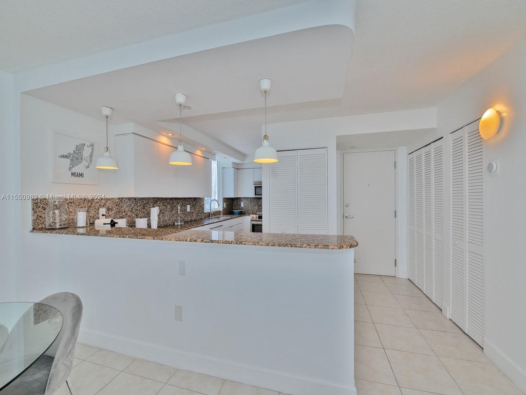 6917 Collins Ave - Photo 3