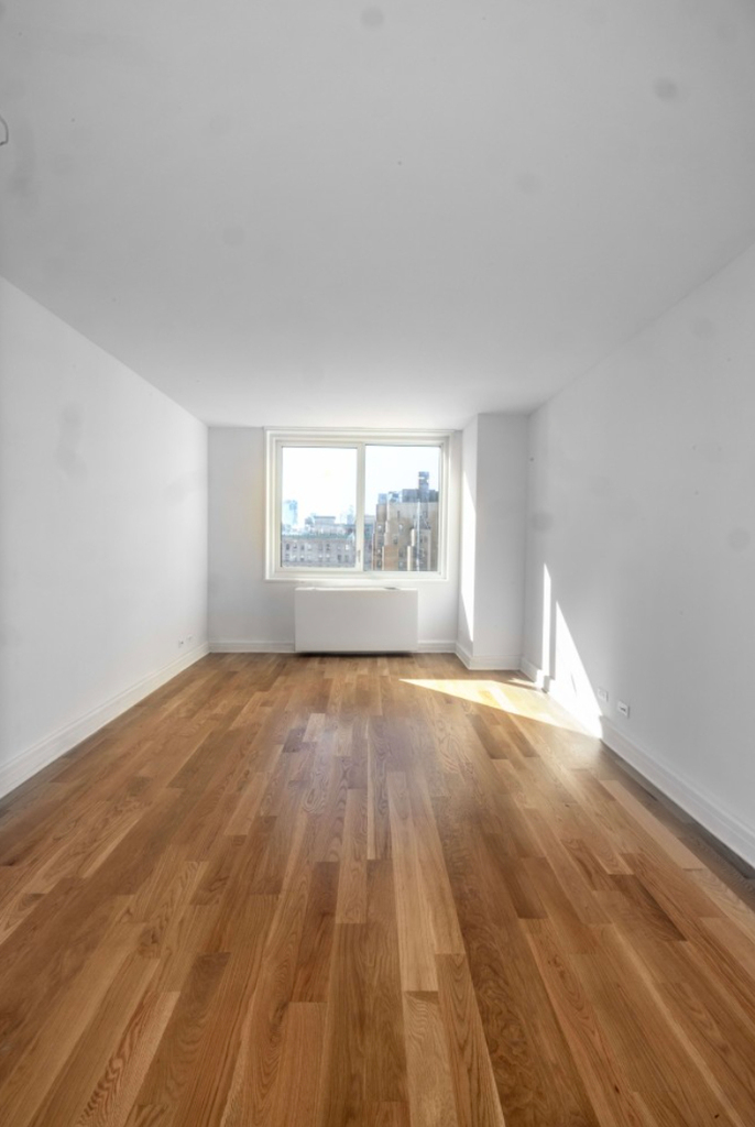 424 West End Avenue - Photo 2