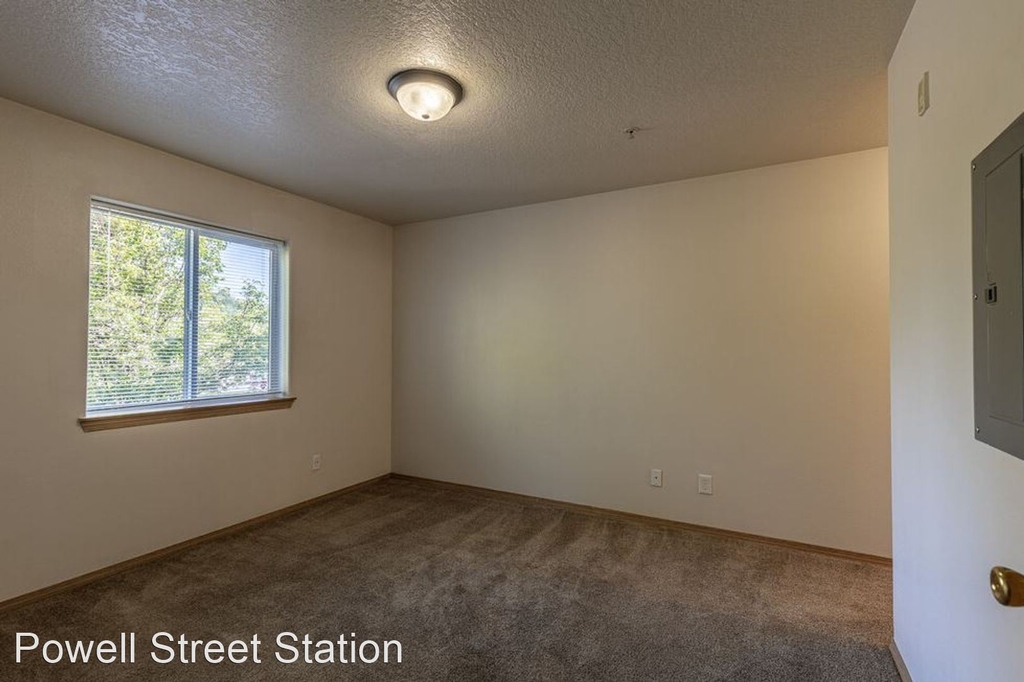 2948 W Powell Blvd - Photo 7