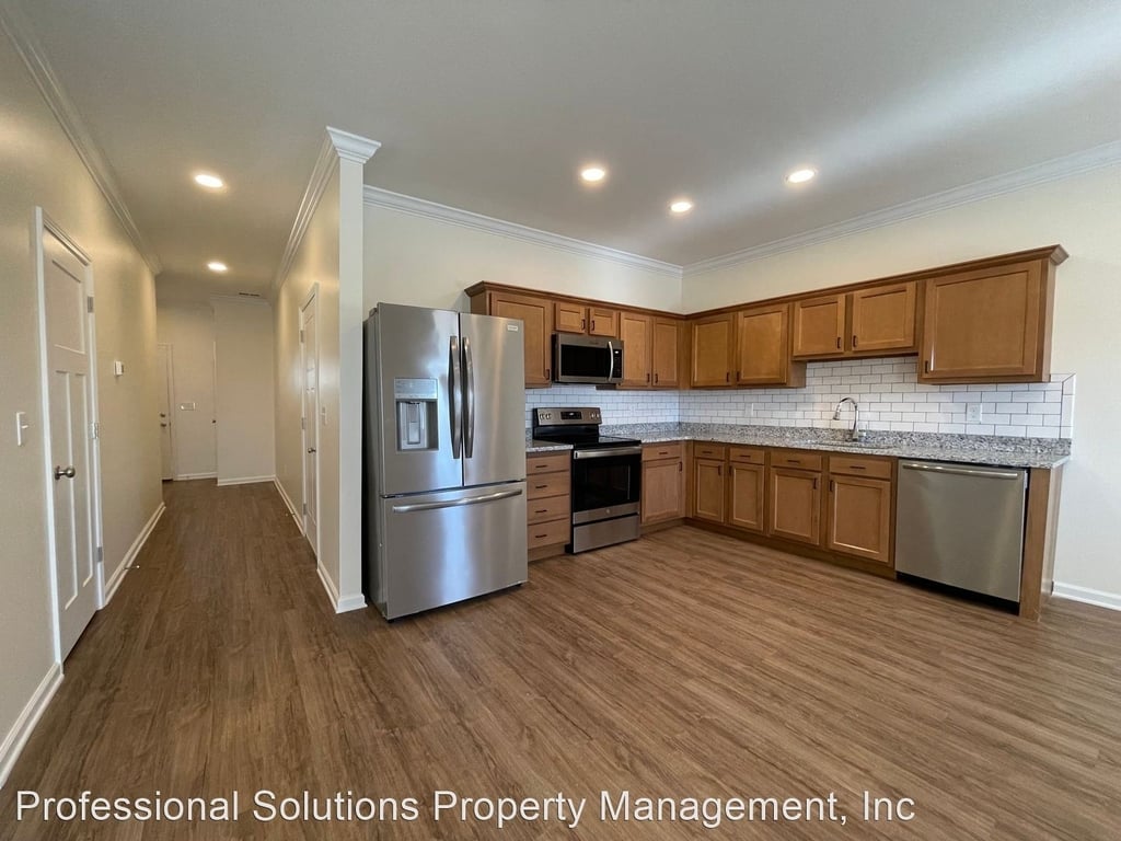1315,137,1319,1321,1323,1325,1327 Wisteria Way - Photo 8