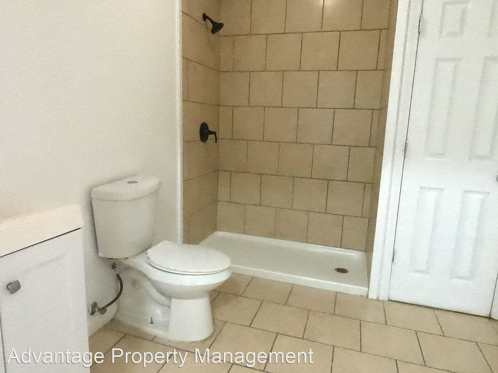 2372 Hubbard Ave. - Photo 7