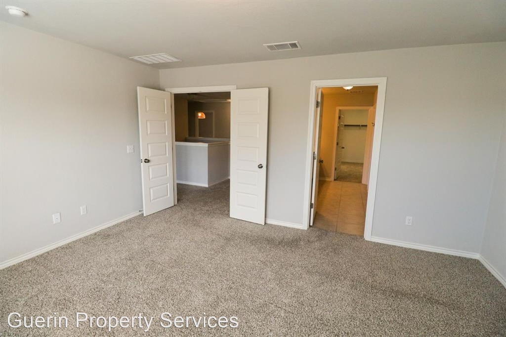 704 Hays Hill Drive - Photo 16