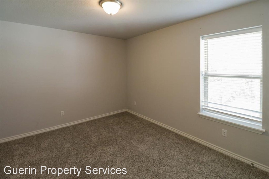 704 Hays Hill Drive - Photo 19