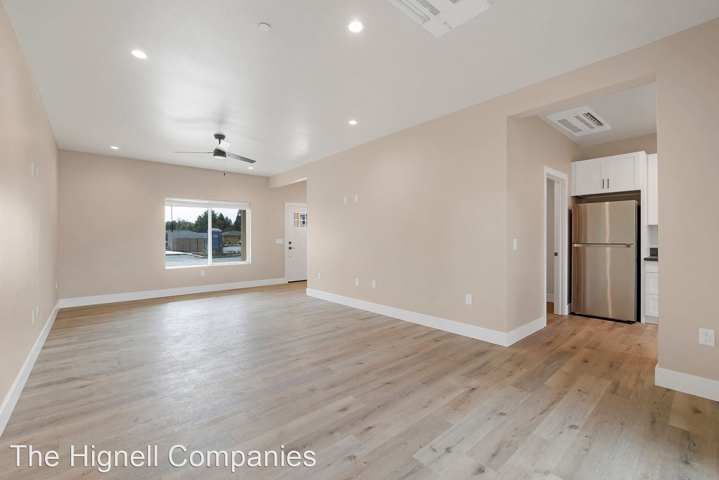 2501 Floral Ave - Photo 4