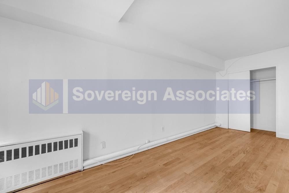 427 East 80th Street - Photo 2