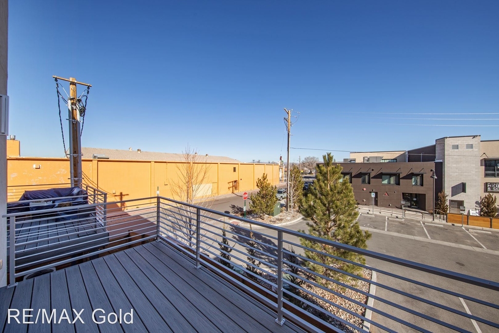 1404 Tonopah Street - Photo 33