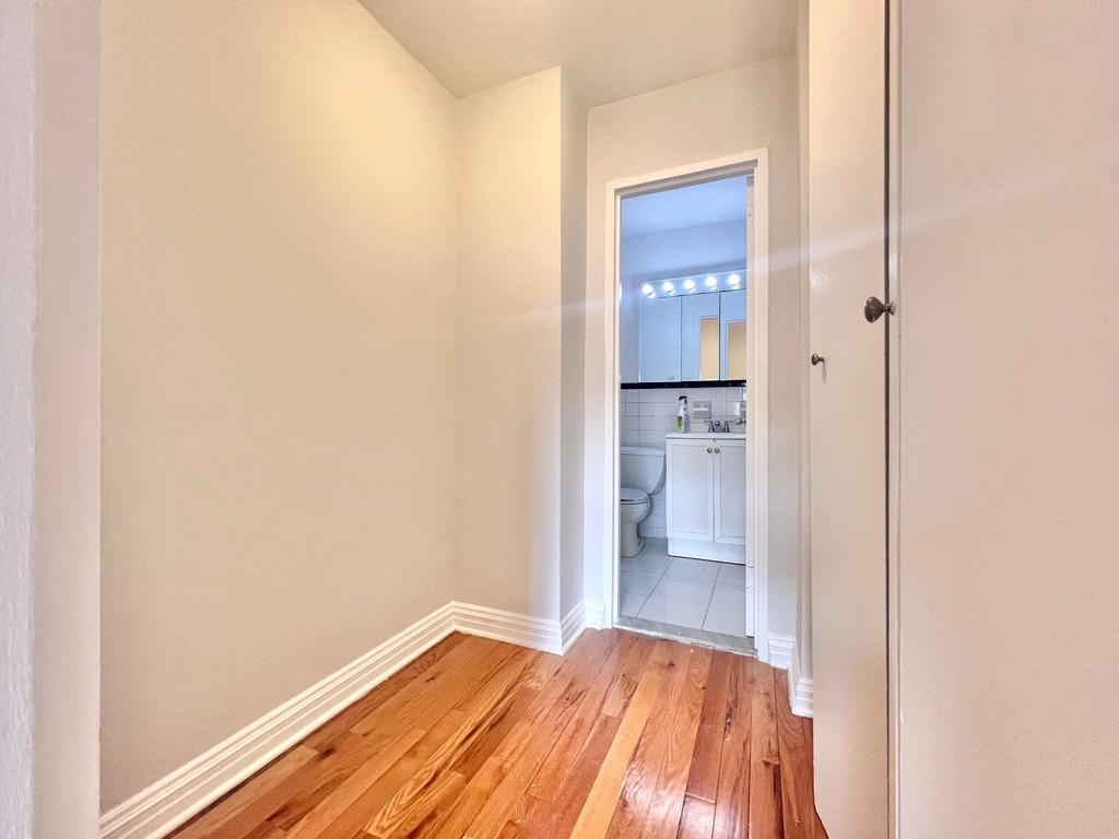 211 West 89th Street - Photo 8