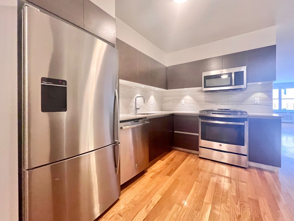 211 West 89th Street - Photo 4