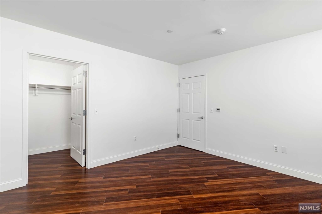 3100 Bergenline Avenue - Photo 11