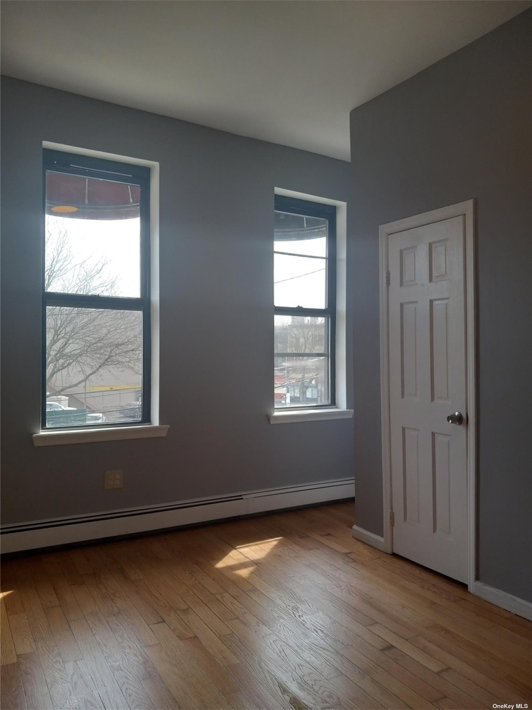 117-11 Hillside Avenue - Photo 4