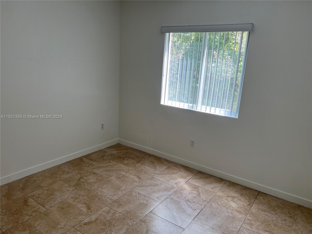 7941 W 2nd Ct - Photo 8