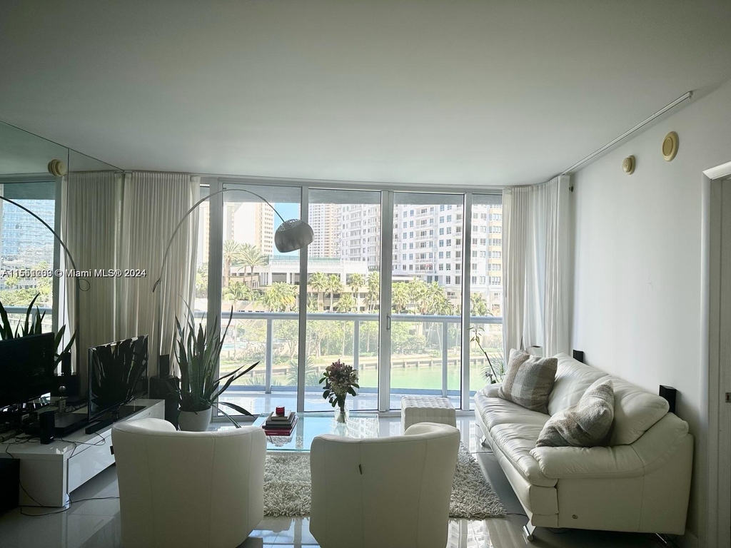 495 Brickell Ave - Photo 0