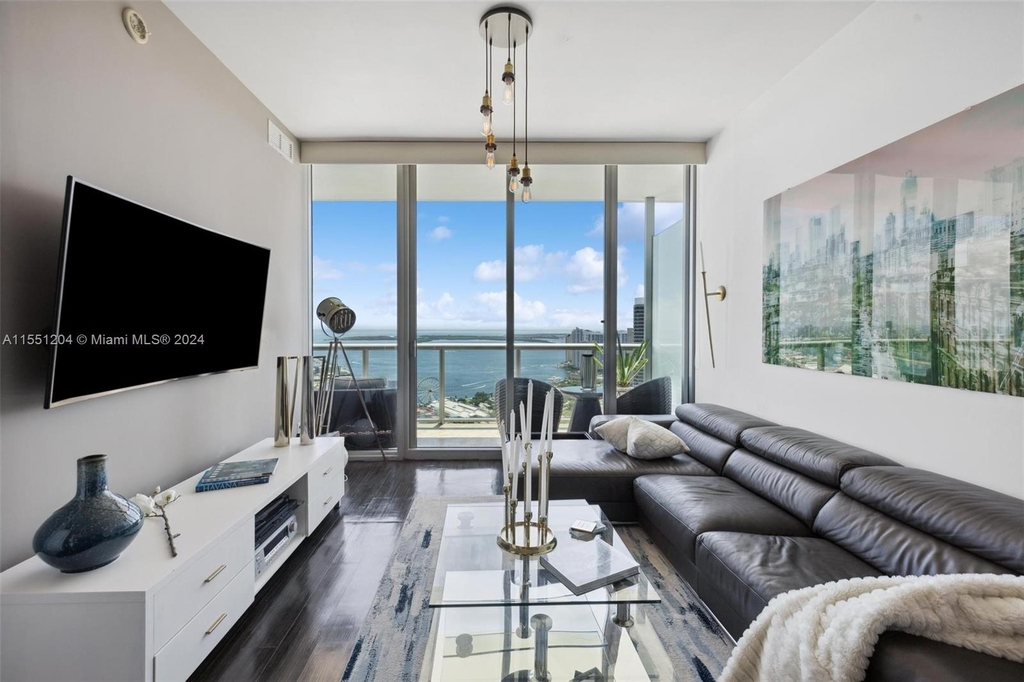 888 Biscayne Blvd - Photo 4