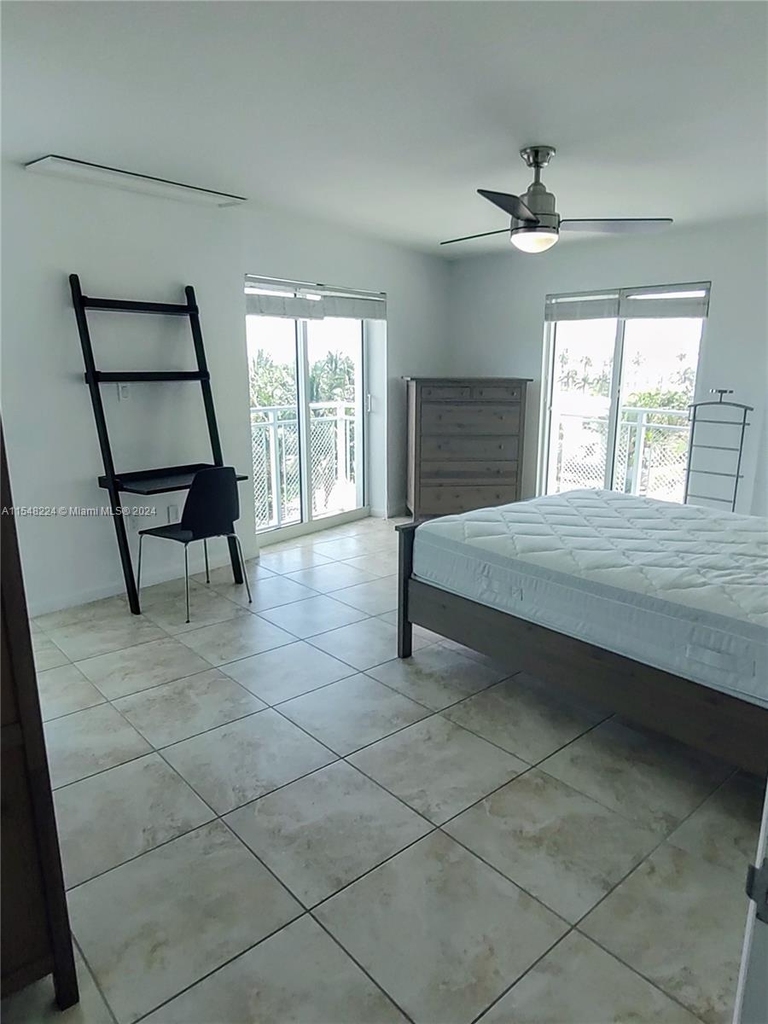 7600 Collins Ave - Photo 14