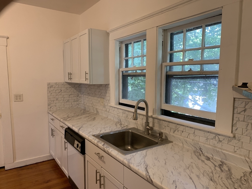 63 Washington St - Photo 11