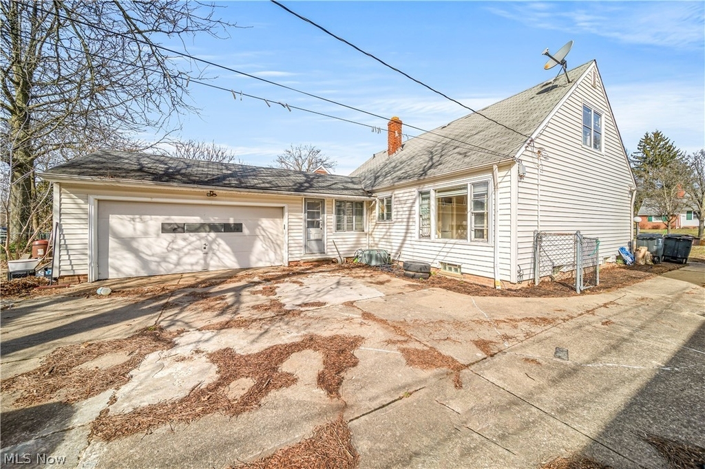 21516 Halworth Road - Photo 35