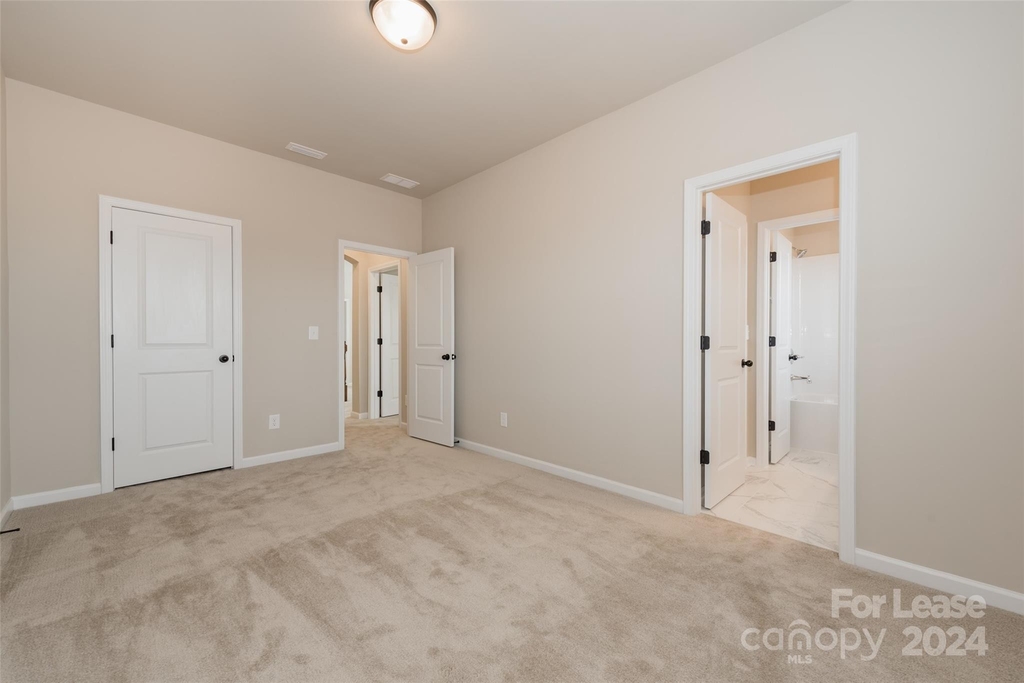 7546 Waverly Walk Avenue - Photo 18