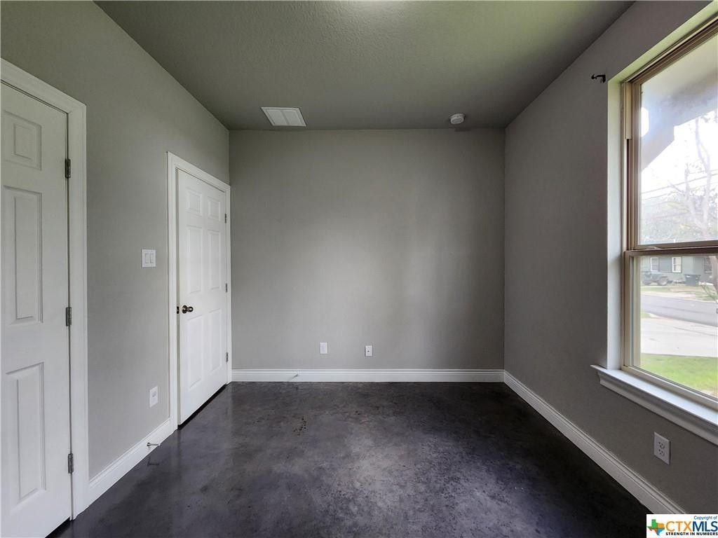 184 E Torrey Street - Photo 26