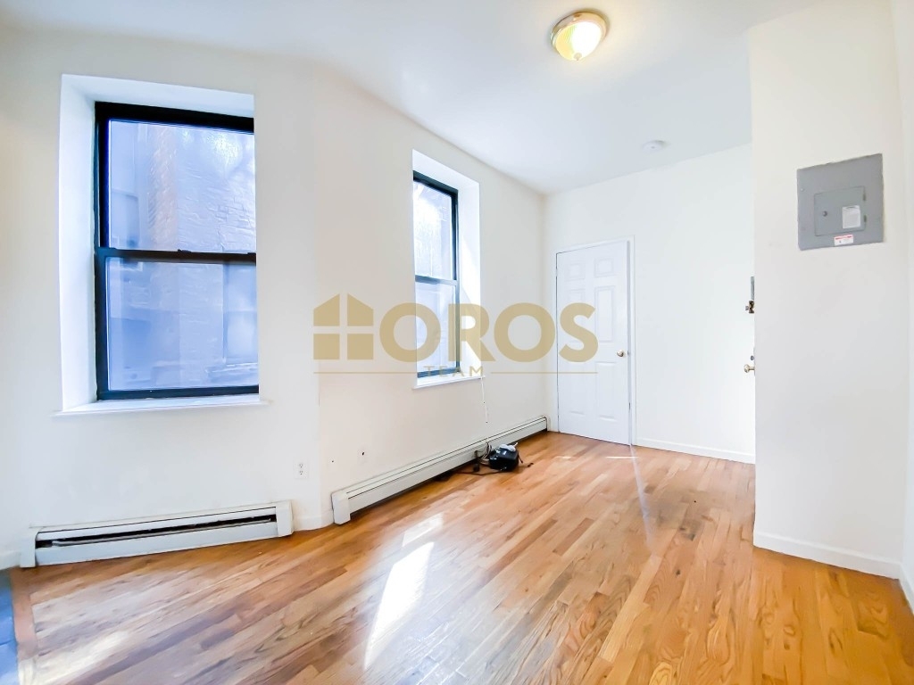 200 East 7th Street - Photo 5