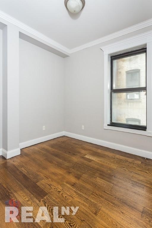 346 East 18th Street - Photo 5