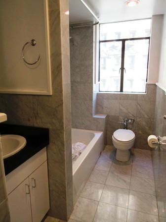  5th Avenue - Photo 5