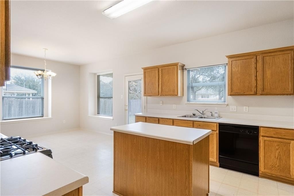 3606  Spring Canyon Trl - Photo 5