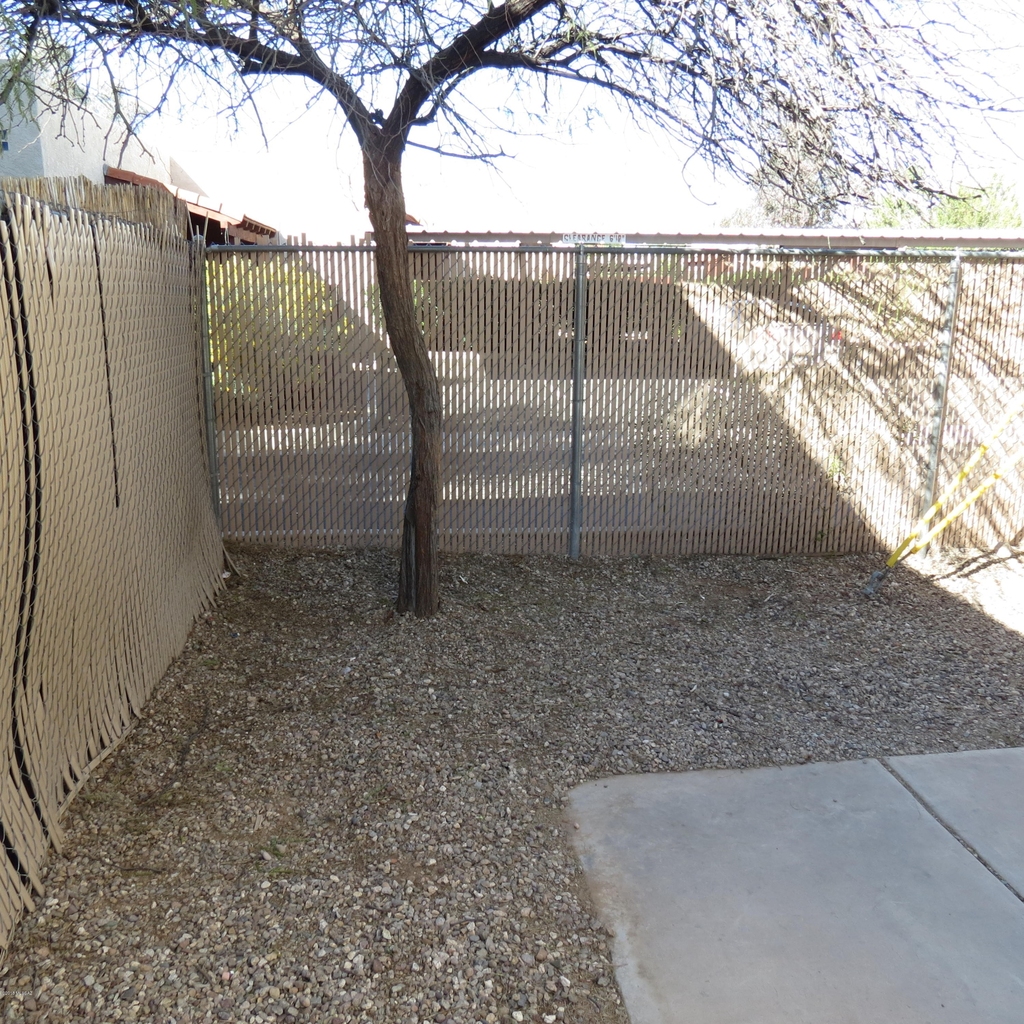 3315 E Presidio Road - Photo 0