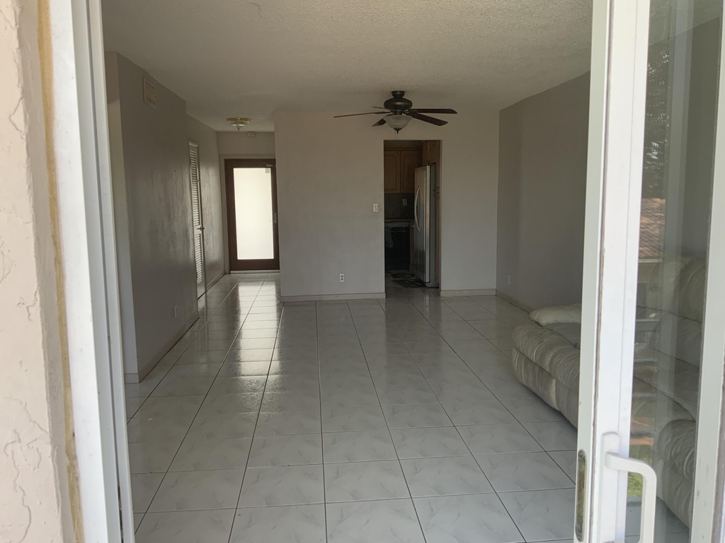 11651 Royal Palm Boulevard - Photo 27