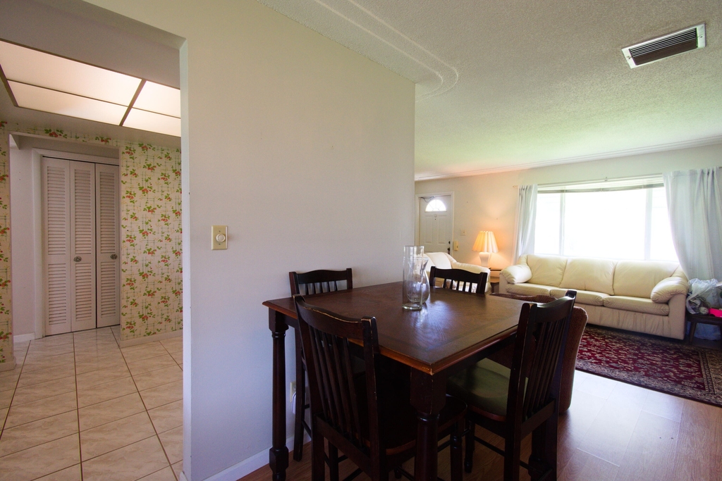 705 Canal Way - Photo 3