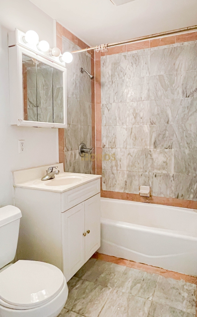 East 6th Street - Photo 9