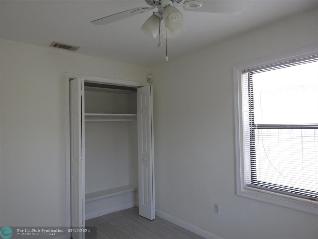 1534 Sw 10th Ave - Photo 11