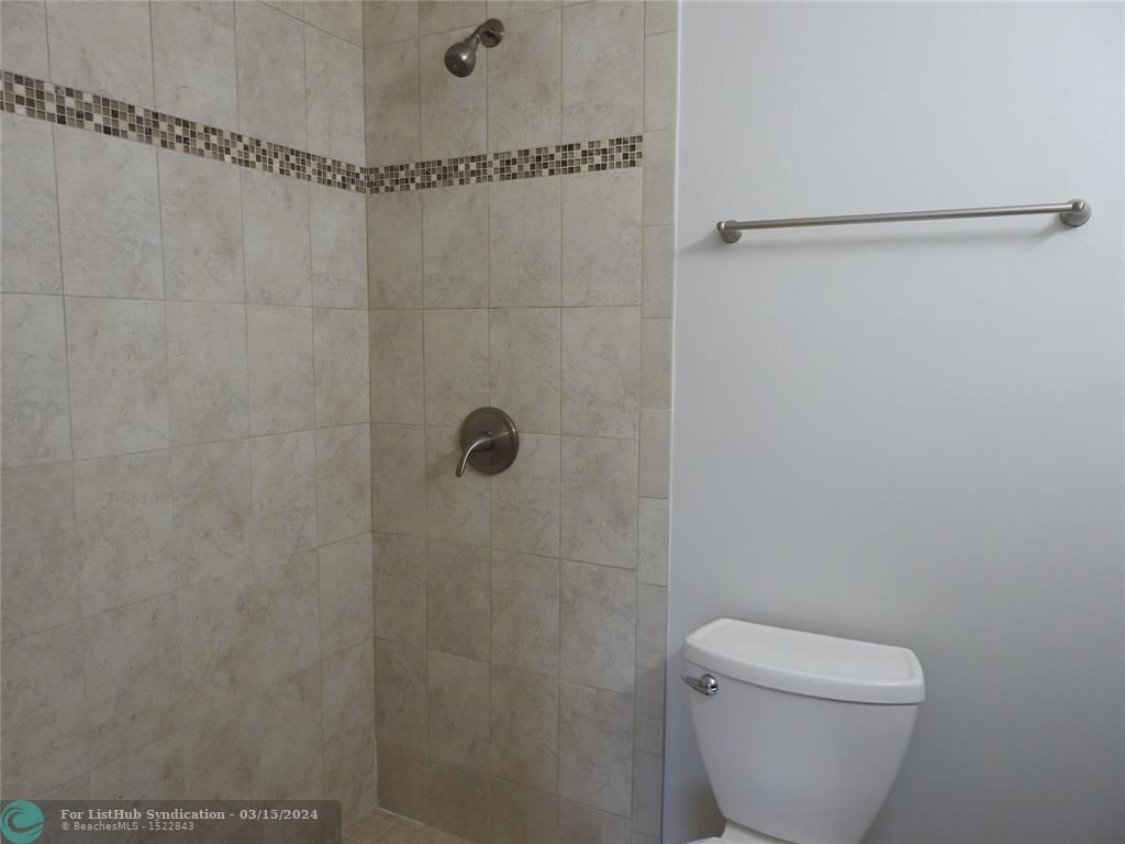 1534 Sw 10th Ave - Photo 17