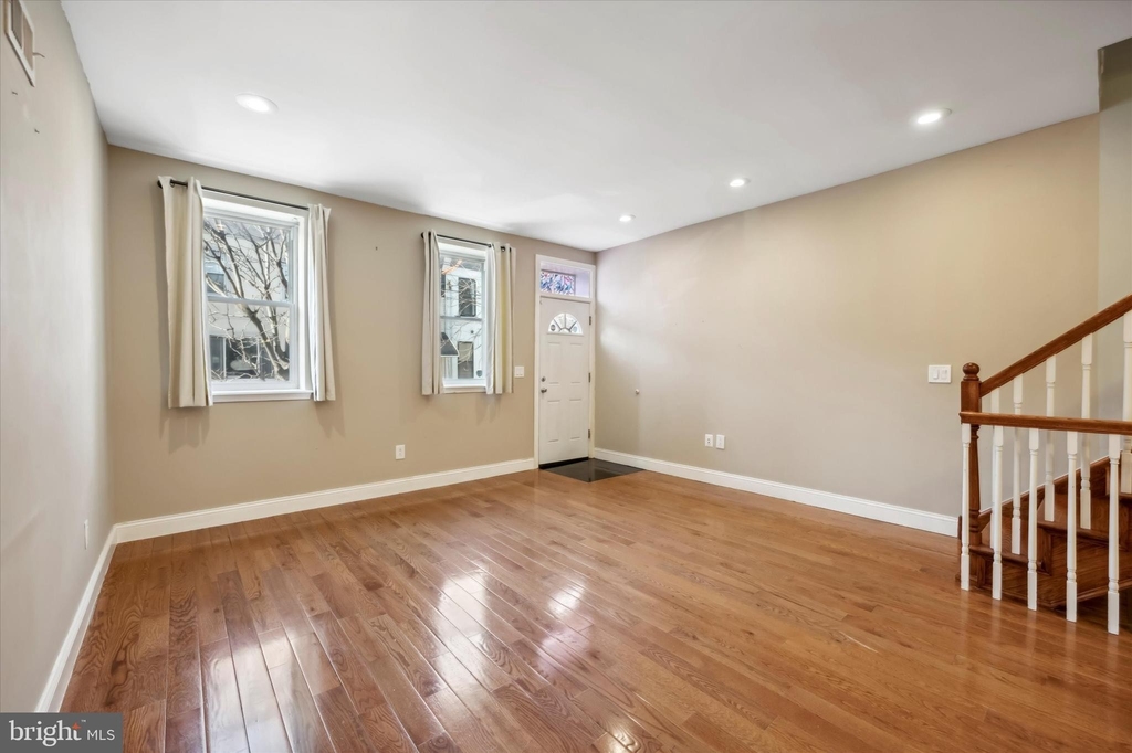 1633 S 21st Street - Photo 5