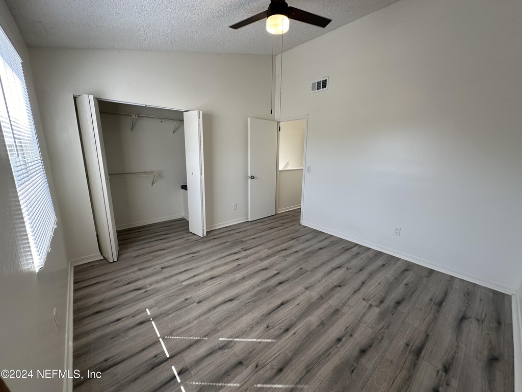 111 E 1st Street - Photo 15