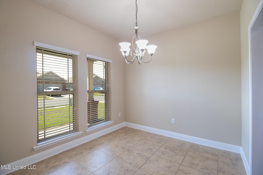 123 Clear Springs Circle - Photo 2
